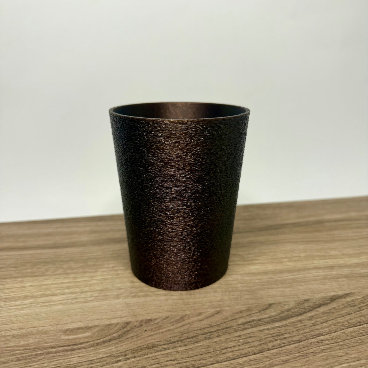Pot auto-arrosant évasé